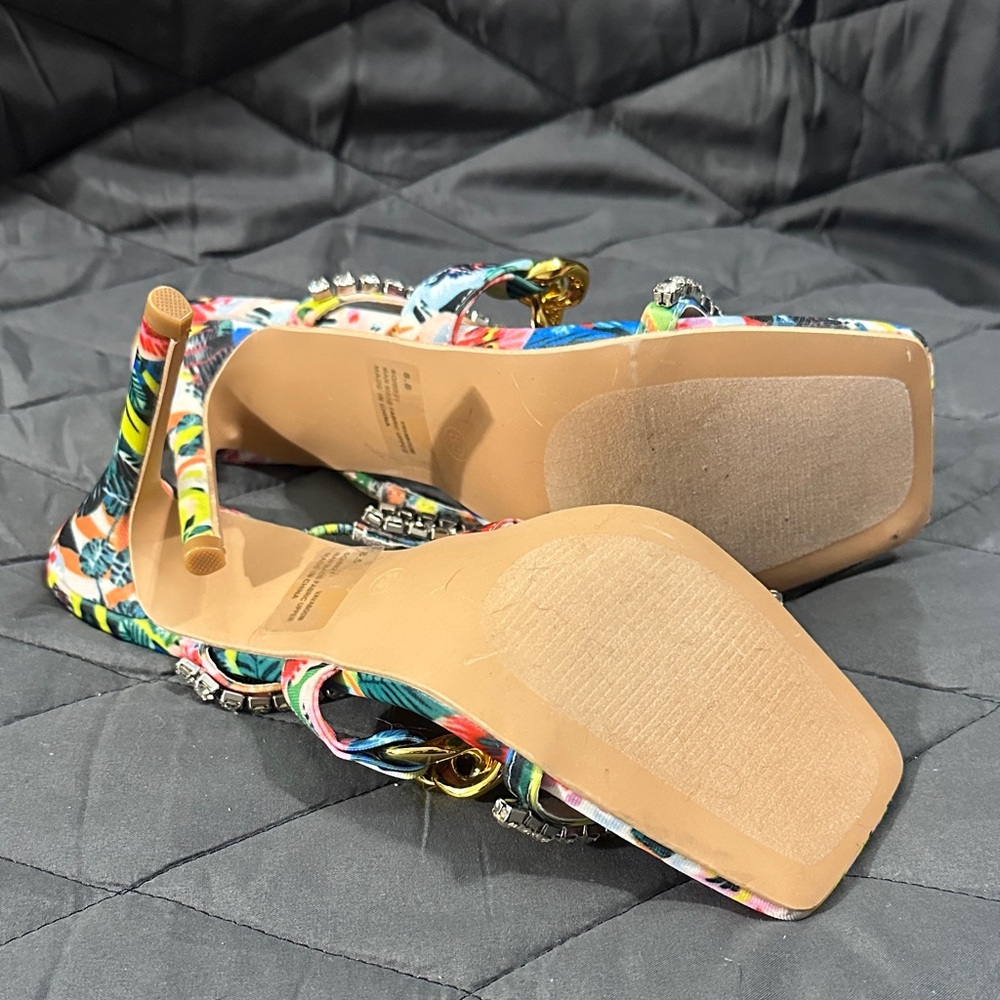 Cape Robbin Multicolor Floral Heels with Gold and Crystal Accents - Picture 5 of 6